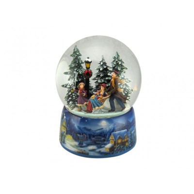 BOLA DE NIEVE CON TRINEO Y PATINADORES FAROLA 19 CM